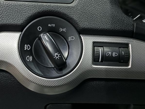 Skoda Octavia II (A5) Рестайлинг с пробегом 2012 года, цена 950 000 рублей, 163871 км, лифтбек, Автокод Объявления