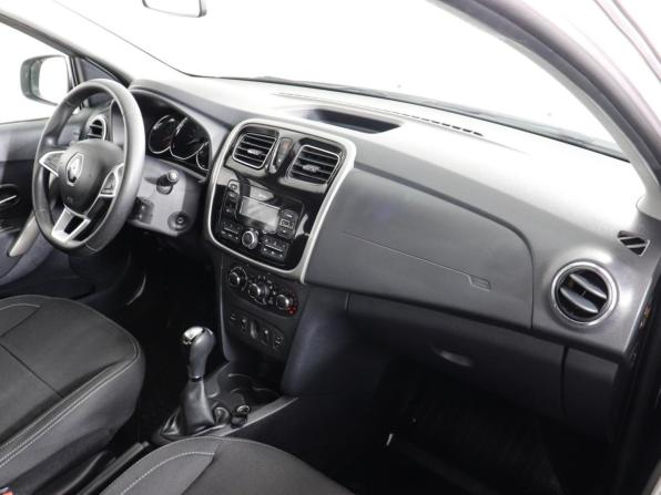 Renault Logan II Рестайлинг с пробегом 2019 года, цена 1 125 000 рублей, 69041 км, седан, Автокод Объявления