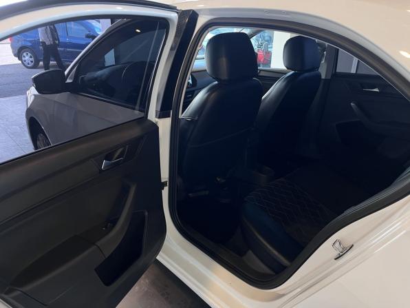 Volkswagen Polo VI с пробегом 2021 года, цена 1 335 000 рублей, 187204 км, лифтбек, Автокод Объявления