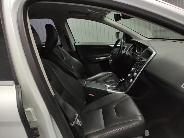 Volvo XC60 I Рестайлинг с пробегом 2015 года, цена 1 780 000 рублей, 287296 км, внедорожник, Автокод Объявления
