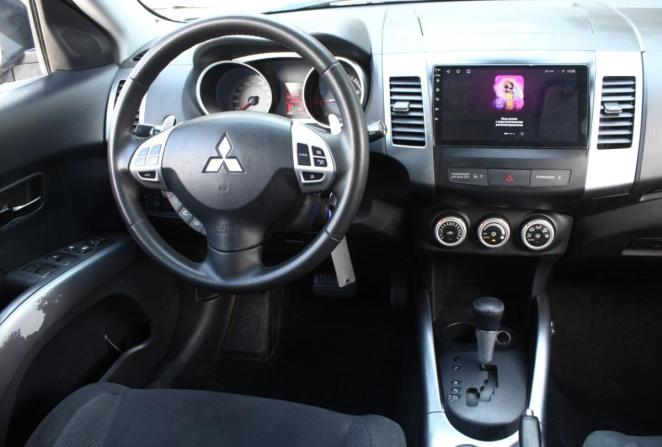 Mitsubishi Outlander II с пробегом 2008 года, цена 910 000 рублей, 249851 км, внедорожник, Автокод Объявления