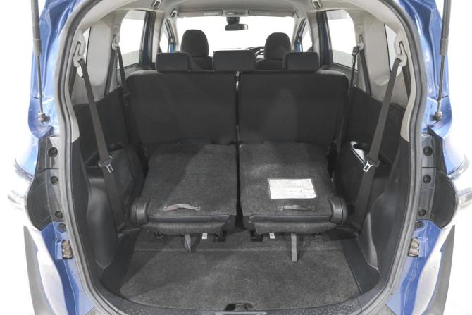 Toyota Sienta II с пробегом 2017 года, цена 1 569 000 рублей, 110000 км, компактвэн, Автокод Объявления