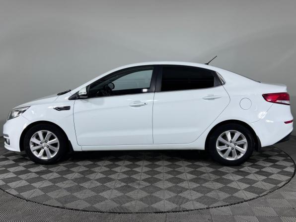 Kia Rio III Рестайлинг с пробегом 2016 года, цена 1 099 000 рублей, 152914 км, седан, Автокод Объявления