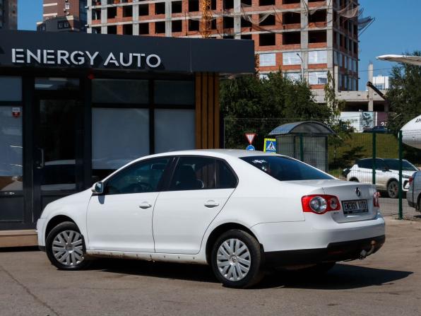 Volkswagen Jetta V с пробегом 2010 года, цена 689 000 рублей, 239954 км, седан, Автокод Объявления