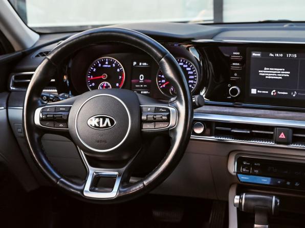 Kia K5 III с пробегом 2021 года, цена 2 509 000 рублей, 81850 км, седан, Автокод Объявления