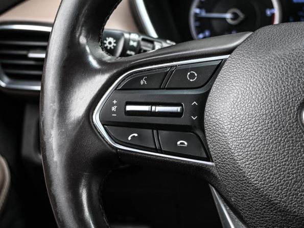 Hyundai Santa Fe IV с пробегом 2019 года, цена 3 184 000 рублей, 167044 км, внедорожник, Автокод Объявления
