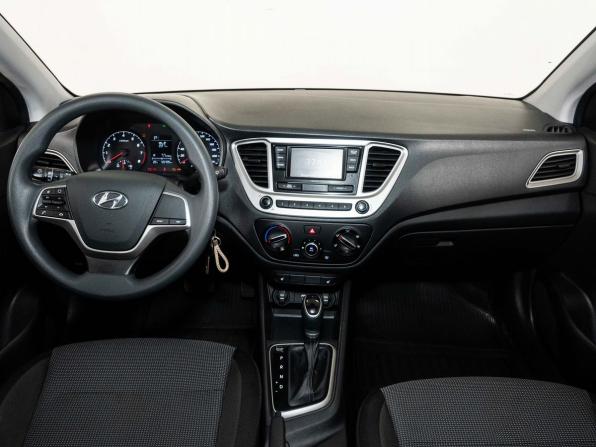 Hyundai Solaris II Рестайлинг с пробегом 2021 года, цена 1 540 000 рублей, 126385 км, седан, Автокод Объявления
