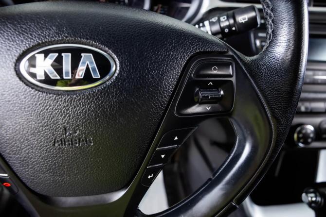Kia Ceed II Рестайлинг с пробегом 2015 года, цена 1 649 000 рублей, 91700 км, хэтчбек, Автокод Объявления