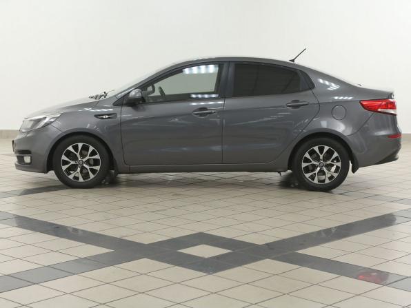 Kia Rio III Рестайлинг с пробегом 2016 года, цена 895 000 рублей, 201000 км, седан, Автокод Объявления