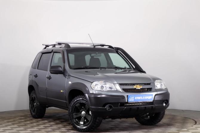Chevrolet Niva I Рестайлинг с пробегом 2017 года, цена 719 000 рублей, 137723 км, внедорожник, Автокод Объявления
