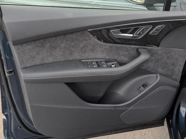 Audi Q7 II (4M) Рестайлинг с пробегом 2022 года, цена 9 500 000 рублей, 9850 км, внедорожник, Автокод Объявления