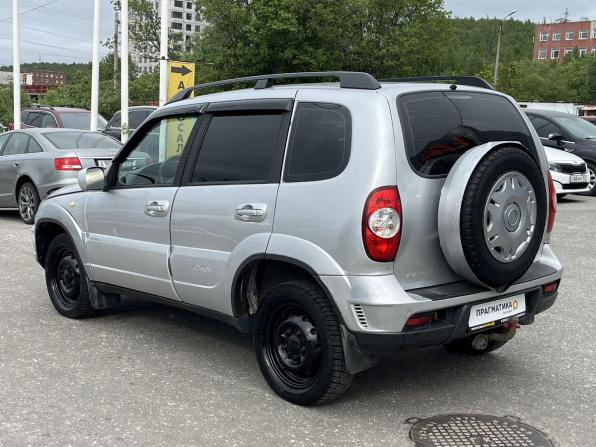 Chevrolet Niva I Рестайлинг с пробегом 2011 года, цена 349 000 рублей, 140829 км, внедорожник, Автокод Объявления
