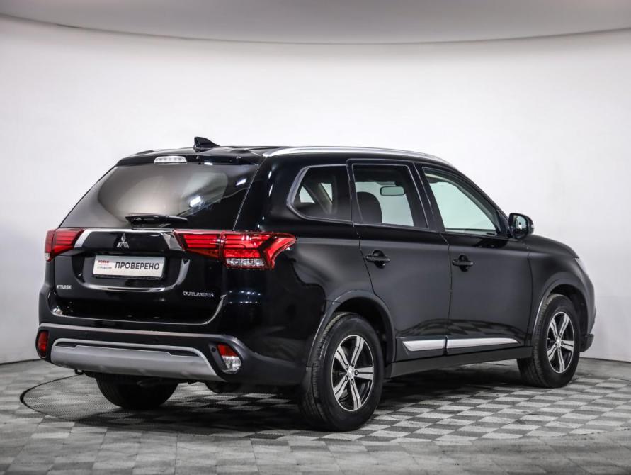 Mitsubishi Outlander III Рестайлинг 3 Санкт-Петербург  - изображение 5