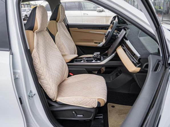 Geely Boyue L I с пробегом 2023 года, цена 2 499 000 рублей, 32033 км, внедорожник, Автокод Объявления