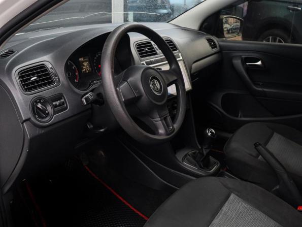 Volkswagen Polo V с пробегом 2015 года, цена 699 000 рублей, 144313 км, седан, Автокод Объявления