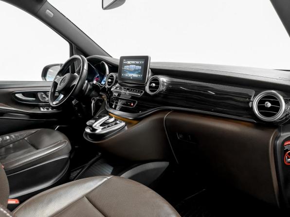 Mercedes-Benz V-Класс III (W447) Рестайлинг с пробегом 2019 года, цена 6 350 000 рублей, 63987 км, минивэн, Автокод Объявления