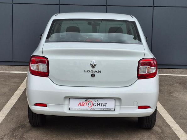 Renault Logan II Рестайлинг с пробегом 2022 года, цена 1 079 000 рублей, 87551 км, седан, Автокод Объявления
