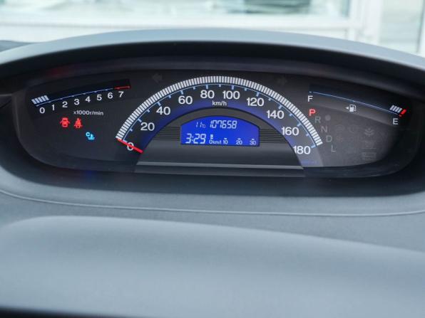 Honda Freed I Рестайлинг с пробегом 2012 года, цена 1 080 000 рублей, 107657 км, компактвэн, Автокод Объявления