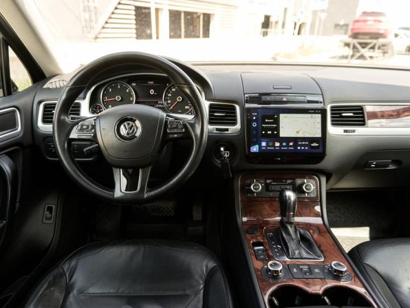 Volkswagen Touareg II с пробегом 2011 года, цена 1 793 750 рублей, 303670 км, внедорожник, Автокод Объявления