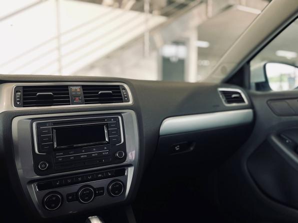 Volkswagen Jetta VI Рестайлинг с пробегом 2017 года, цена 1 449 900 рублей, 90000 км, седан, Автокод Объявления