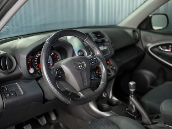 Toyota RAV4 III (XA30) Рестайлинг с пробегом 2011 года, цена 1 499 000 рублей, 167000 км, внедорожник, Автокод Объявления