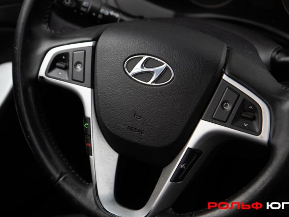 Hyundai Solaris I с пробегом 2012 года, цена 828 000 рублей, 122805 км, хэтчбек, Автокод Объявления