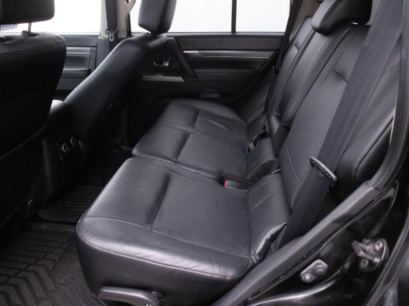 Mitsubishi Pajero IV Рестайлинг 1 с пробегом 2013 года, цена 1 920 000 рублей, 186963 км, внедорожник, Автокод Объявления