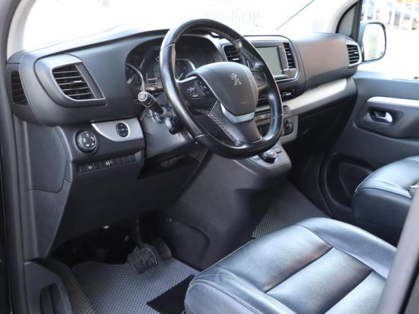 Peugeot Traveller I с пробегом 2019 года, цена 2 930 000 рублей, 144080 км, минивэн, Автокод Объявления
