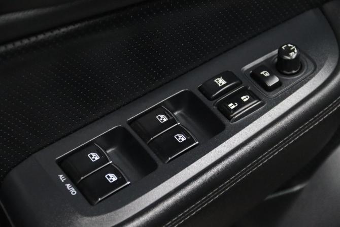 Subaru Legacy VI Рестайлинг с пробегом 2018 года, цена 1 895 950 рублей, 193476 км, седан, Автокод Объявления
