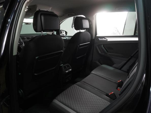 Volkswagen Tiguan II с пробегом 2020 года, цена 2 699 000 рублей, 62993 км, внедорожник, Автокод Объявления
