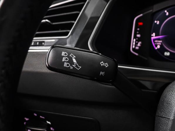 Volkswagen Tiguan II Рестайлинг с пробегом 2021 года, цена 3 129 000 рублей, 90444 км, внедорожник, Автокод Объявления
