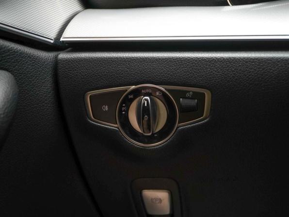 Mercedes-Benz E-Класс V (W213 S213 C238) с пробегом 2019 года, цена 2 963 050 рублей, 90946 км, седан, Автокод Объявления