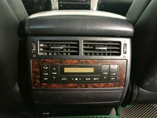 Toyota Land Cruiser 200 Series Рестайлинг 1 с пробегом 2013 года, цена 3 699 000 рублей, 221000 км, внедорожник, Автокод Объявления