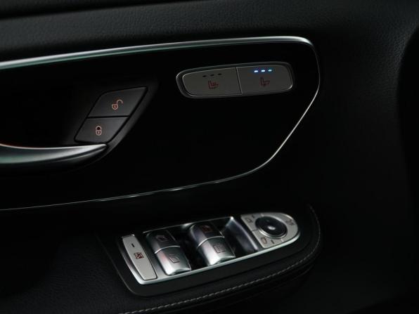 Mercedes-Benz V-Класс III (W447) Рестайлинг с пробегом 2021 года, цена 8 999 077 рублей, 39163 км, минивэн, Автокод Объявления
