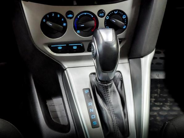 Ford Focus III с пробегом 2013 года, цена 890 000 рублей, 77873 км, хэтчбек, Автокод Объявления