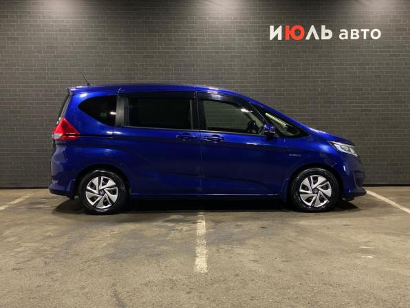 Honda Freed II с пробегом 2017 года, цена 1 500 000 рублей, 132139 км, компактвэн, Автокод Объявления
