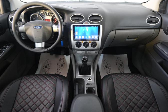 Ford Focus II Рестайлинг с пробегом 2011 года, цена 589 000 рублей, 302000 км, седан, Автокод Объявления