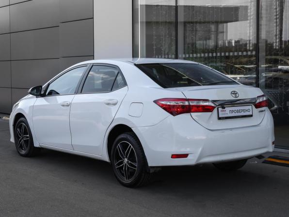 Toyota Corolla XI (E160 E170 E180) с пробегом 2013 года, цена 1 098 000 рублей, 196649 км, седан, Автокод Объявления