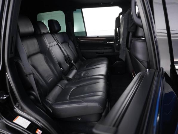 Lexus LX III Рестайлинг 2 с пробегом 2017 года, цена 7 499 077 рублей, 97250 км, внедорожник, Автокод Объявления