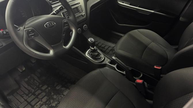Kia Rio III Рестайлинг с пробегом 2017 года, цена 1 050 000 рублей, 106738 км, седан, Автокод Объявления