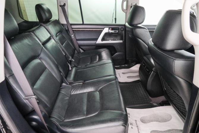 Toyota Land Cruiser 200 Series Рестайлинг 1 с пробегом 2013 года, цена 4 399 000 рублей, 365000 км, внедорожник, Автокод Объявления