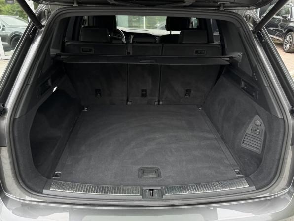 Volkswagen Touareg III с пробегом 2019 года, цена 6 279 000 рублей, 56719 км, внедорожник, Автокод Объявления