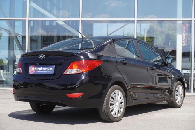 Hyundai Solaris I с пробегом 2014 года, цена 785 000 рублей, 122945 км, седан, Автокод Объявления