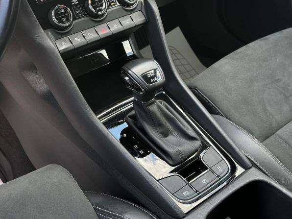 Skoda Karoq I с пробегом 2020 года, цена 2 790 000 рублей, 81900 км, внедорожник, Автокод Объявления