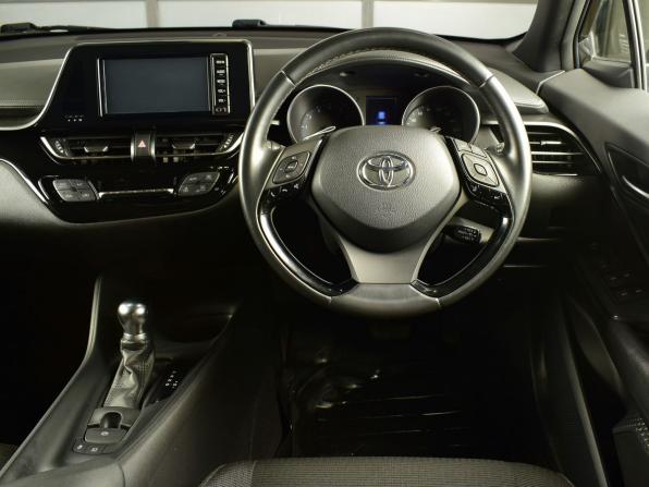 Toyota C-HR I с пробегом 2018 года, цена 2 099 999 рублей, 144761 км, внедорожник, Автокод Объявления