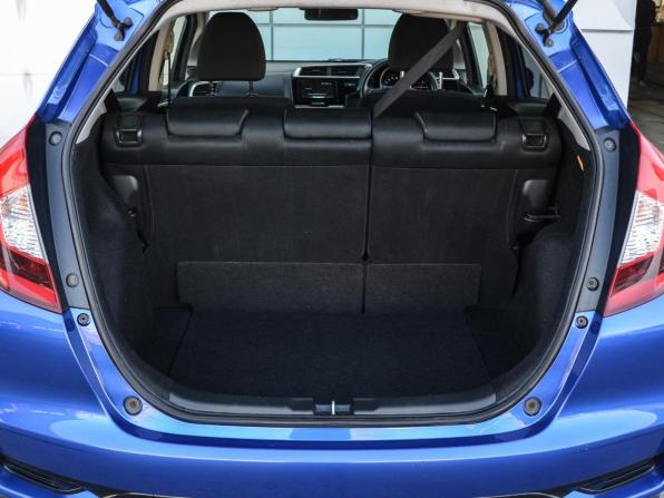 Honda Fit III Рестайлинг с пробегом 2019 года, цена 1 279 000 рублей, 66492 км, хэтчбек, Автокод Объявления
