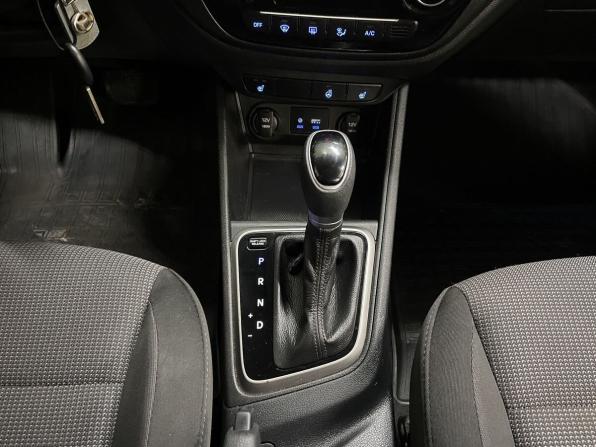 Hyundai Solaris II с пробегом 2018 года, цена 1 339 000 рублей, 96358 км, седан, Автокод Объявления