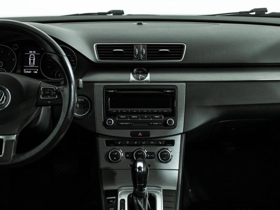 Volkswagen Passat B7 Санкт-Петербург  - изображение 14