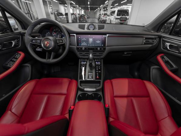 Porsche Macan I Рестайлинг 2 с пробегом 2025 года, цена 10 300 000 рублей, 10 км, внедорожник, Автокод Объявления
