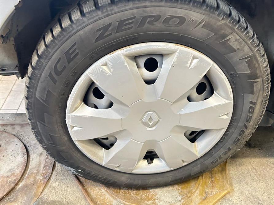 Renault Logan II Екатеринбург  - изображение 2